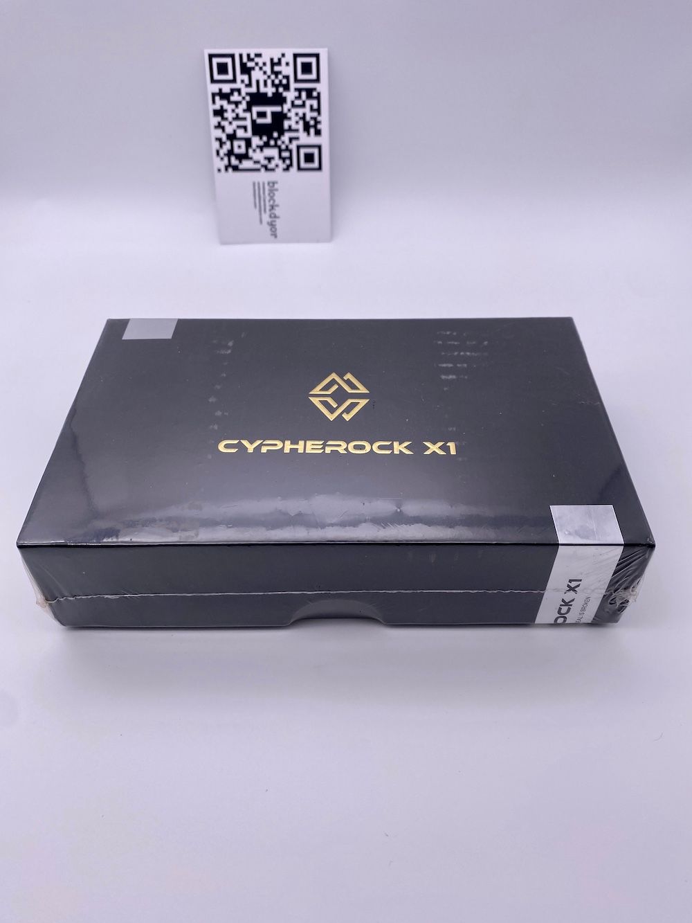 Cypherock X1 Unboxing 4