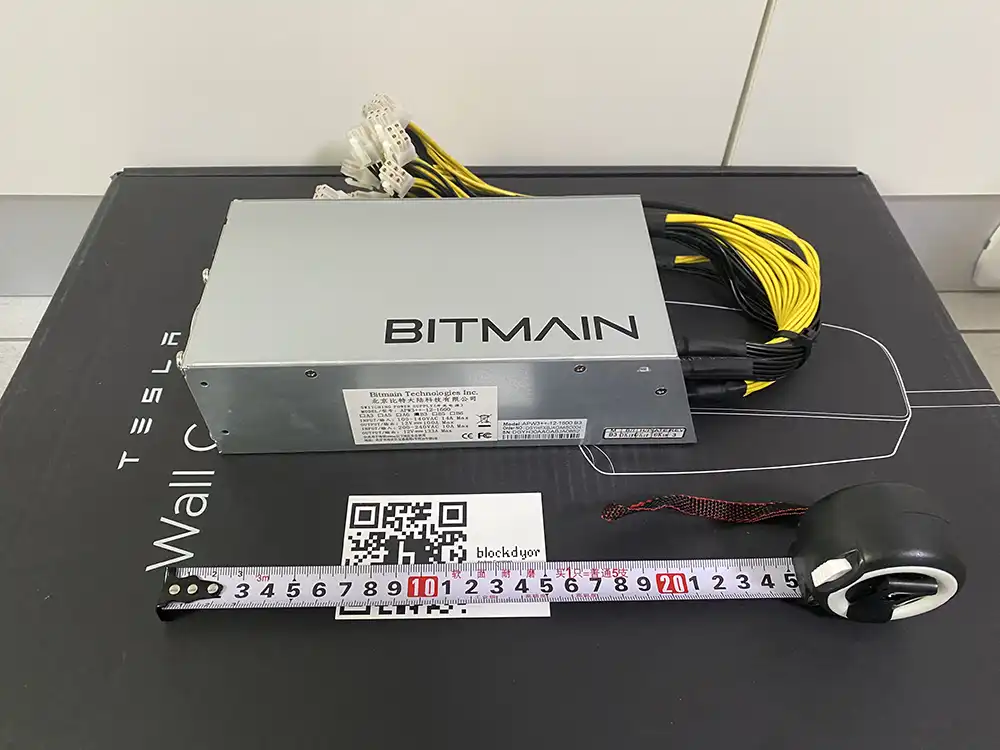 Bitmain Antminer S9i Unboxing Step 7